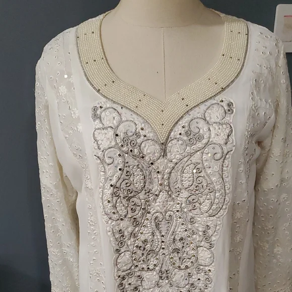 Ivory Indian Beaded Embellished Midi  Dress - Picture 4 of 17